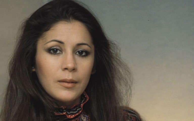 «Isabel Pantoja mantenía una relación con una prima de Paquirri»: el bombazo que hunde a la tonadillera