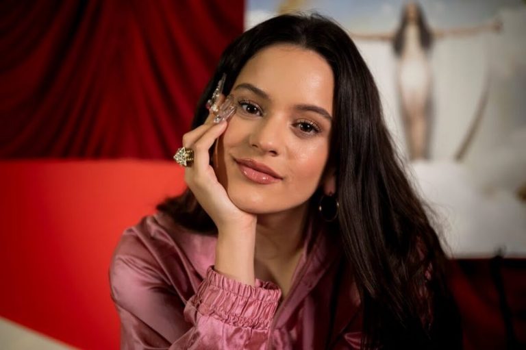 Rosalía y sus amores secretos: el lado más desconocido e íntimo de la cantante