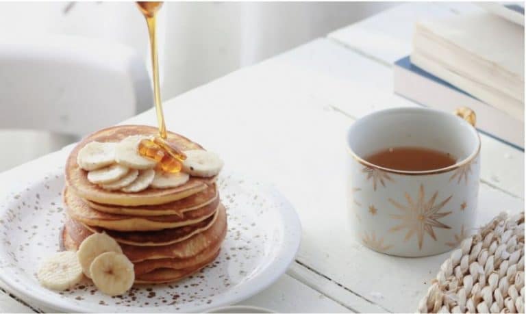Cómo hacer unas tortitas americanas de avena ideales para tu dieta