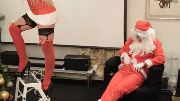 La orgía navideña de Leticia Sabater: Se forra por tirarse a Papá Noel