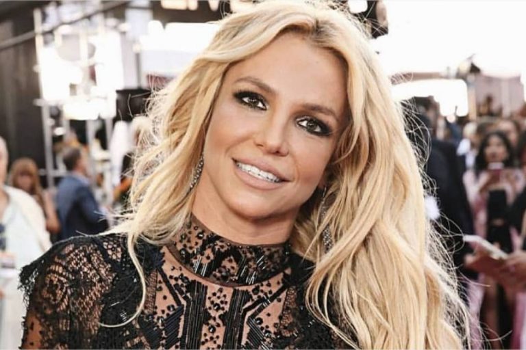 Britney Spears celebra sus 39 años marcados por el escándalo