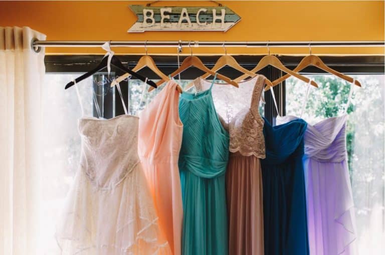 Como disimular el pecho abundante con tus vestidos de fiesta