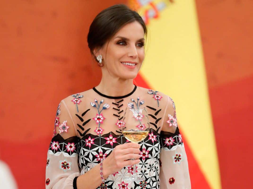 Letizia grandes mentiras beber alcohol