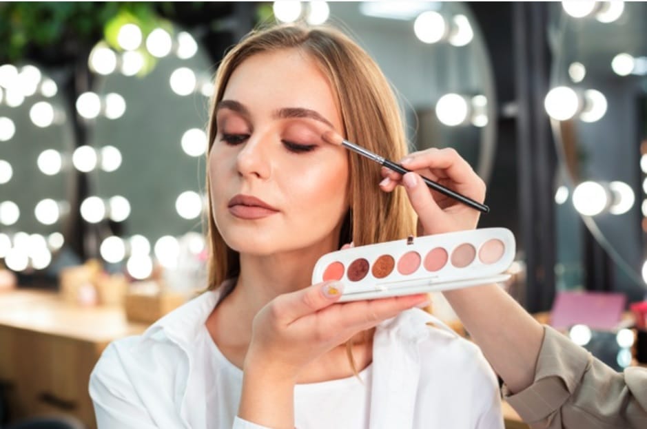 Maquillaje de fiesta: trucos y consejos