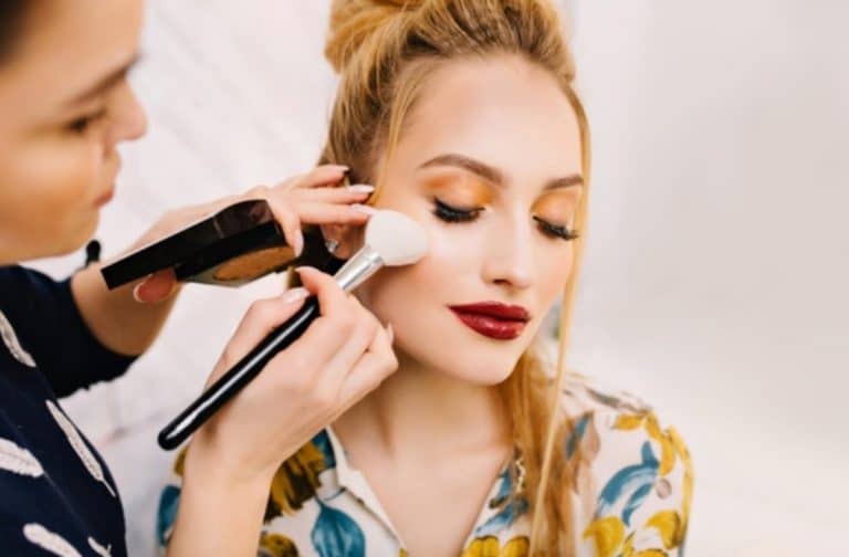 Maquillaje de fiesta: trucos y consejos