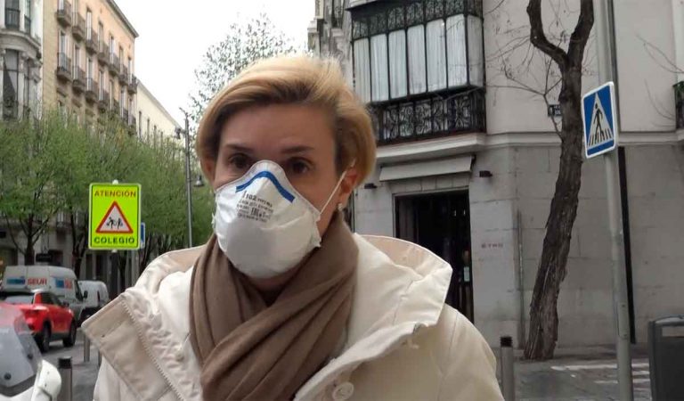 María Zurita guarda silencio sobre la posible visita su madre al Rey Juan Carlos esta Navidad