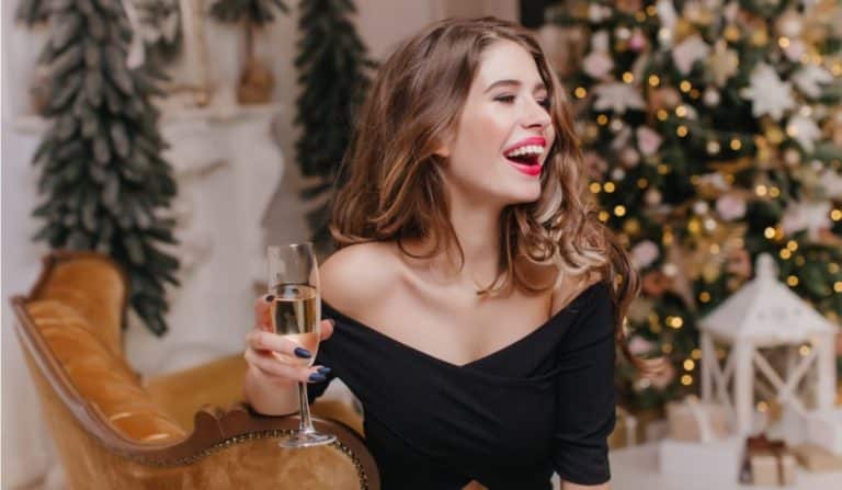 Qué vestido de fiesta elegir si eres bajita