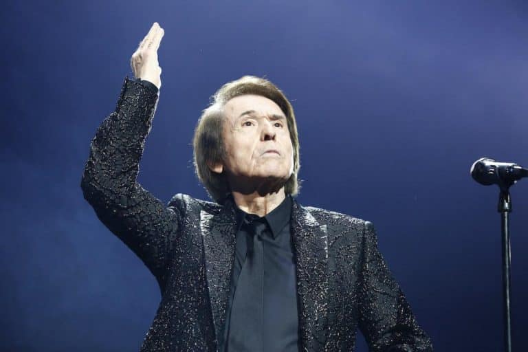 Llueven las críticas a Raphael por su concierto en el Wizink Center