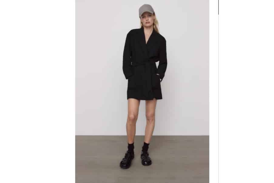 Zara: 3 vestidos negros para vestir como Letizia