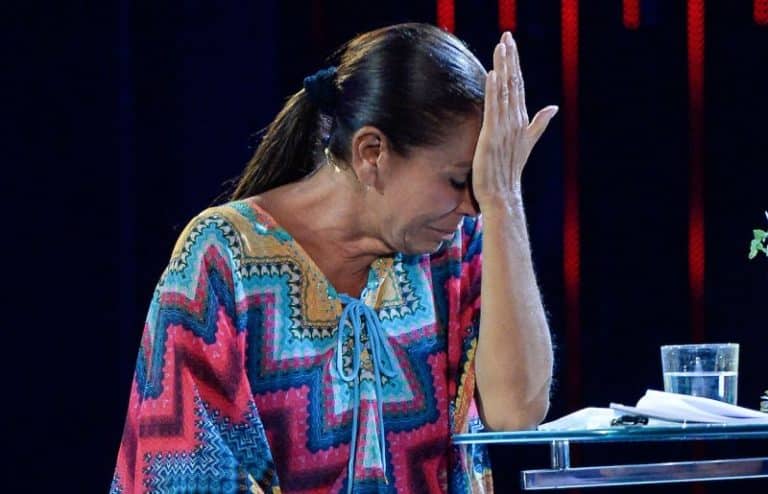 Se cumplen las pesadillas de Isabel Pantoja: Cantora cuelga el cartel de ‘Se alquila’