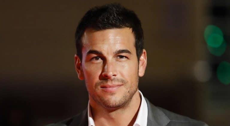 Mario Casas mata por un Goya