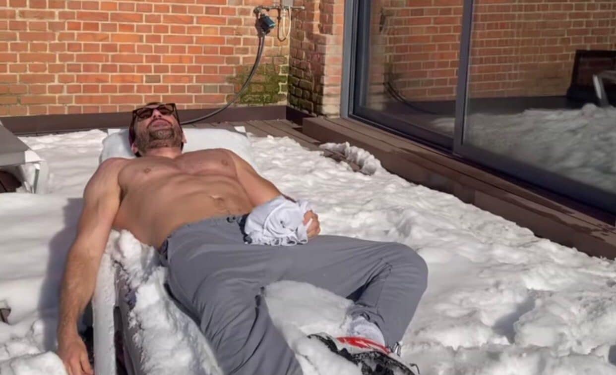 Miguel Ángel Silvestre sin camiseta