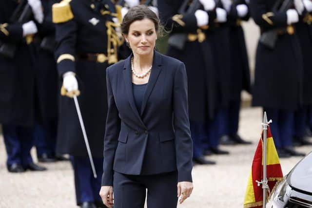 zapatos letizia uterqüe