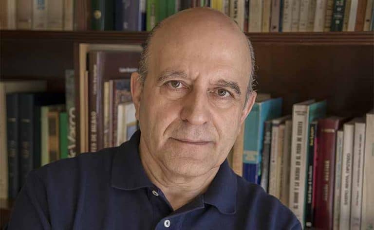 José Antonio Zarzalejos y las claves de su nueva obra: «Felipe VI, un rey en la adversidad»