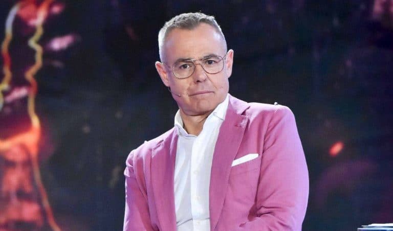 Jordi González contra las cuerdas: Los supervivientes no se creen nada y acusan de tongo al reality