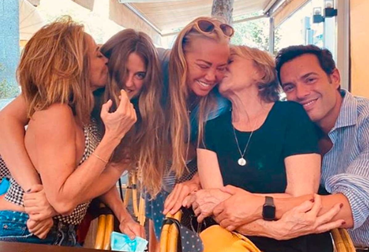 Sus fans, el gran apoyo de Mila Ximénez en el momento más difícil de su enfermedad