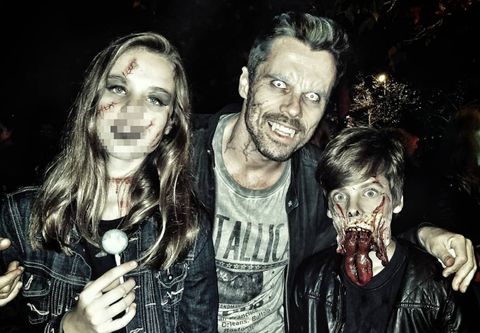 octavi-pujades-halloween-hijos-portaventura