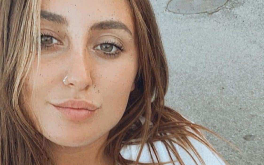 Rocío Flores delgada