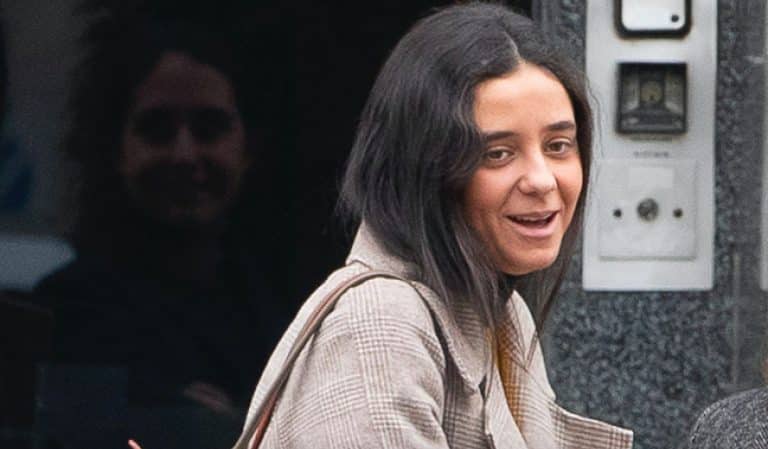 Victoria Federica se reencuentra con sus compañeros de clase en el centro donde estudia