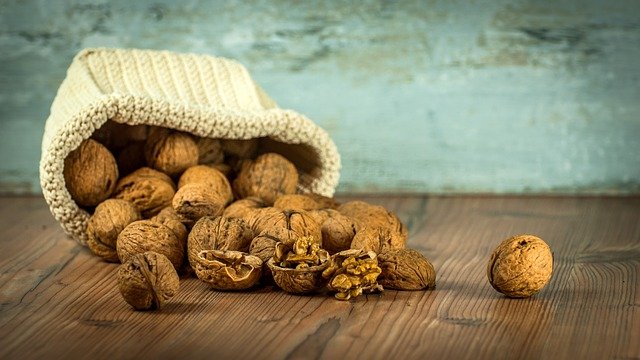 Nueces, el alimento perfecto: propiedades y recetas