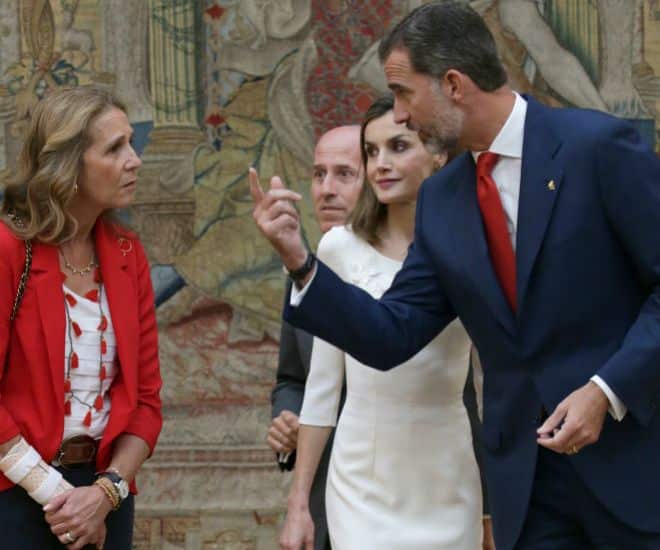 Infanta Elena acude a Zarzuela tras reconocer que está vacunada