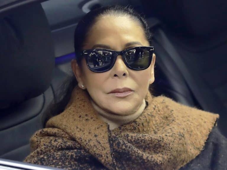 La reacción del peluquero de confianza de Isabel Pantoja al preguntarle como se encuentra la artista