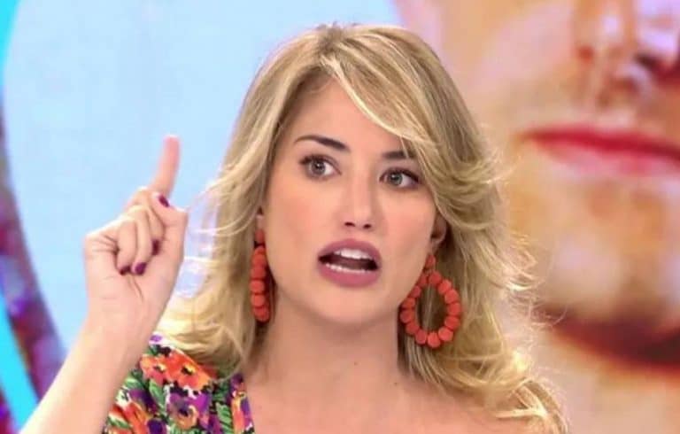 Una incendiaria Alba Carrillo responde sin tapujos el testimonio de Rocío Flores