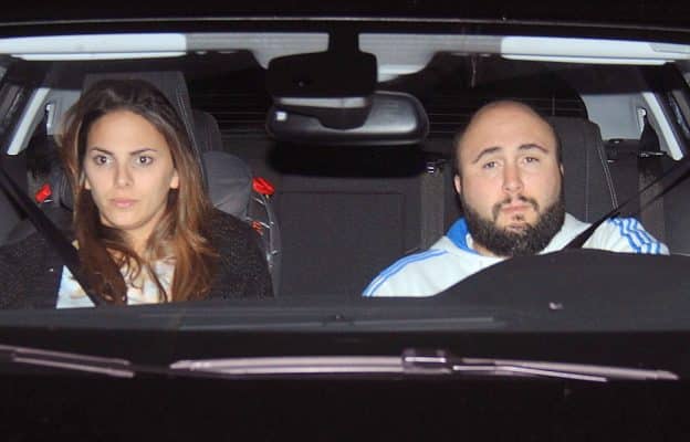 Irene Rosales y Kiko Riveras en el coche mientras se especula sobre su crisis matrimonial