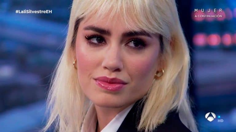 Lali Espósito, de paseo con su novio por las calles de Madrid