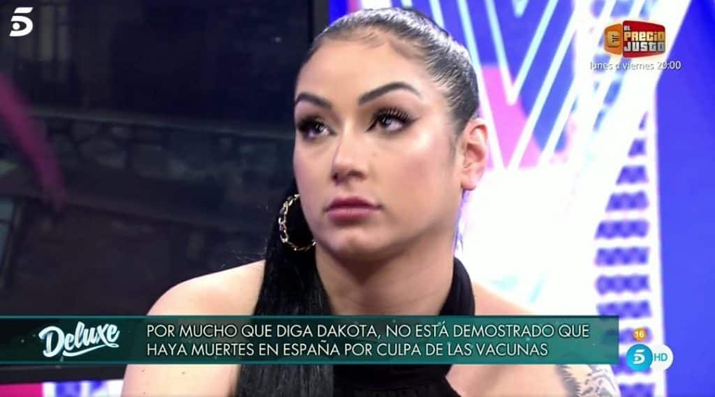 Jorge Javier vuelve a incomodar a sus invitados: Dakota y Lola Medina sufren su tiranía
