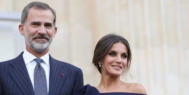 La Reina Letizia se convierte en la gran protagonista de la cena gracias a su estilismo