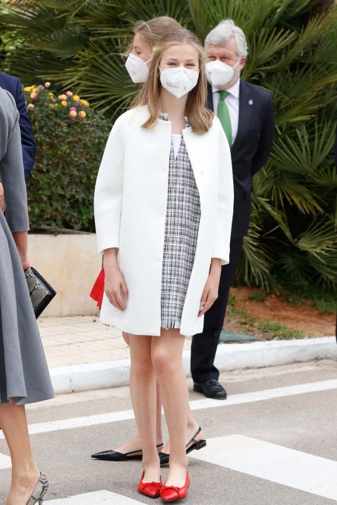 Zara y Sfera: las marcas elegidas por Sofía y Leonor