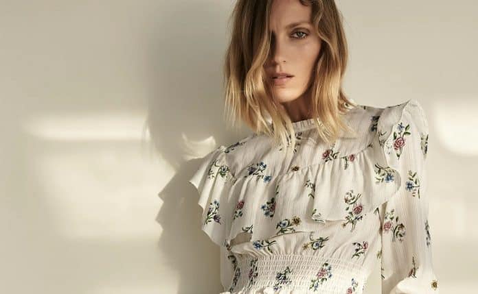 La blusa m s bonita de Zara que tiene Tamara Falc y otras que te