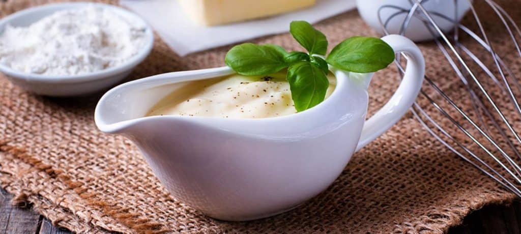 La bechamel de Chicote, y su truco para que salga perfecta