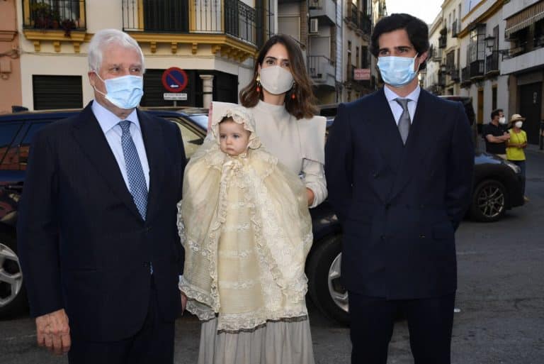 Sofía Palazuelo y Fernando Fitz-James Stuart: las fotos más bonitas del bautizo de Rosario