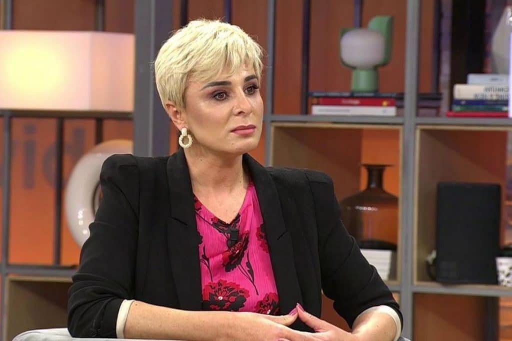 Ana María Aldón se emociona recordando su infancia: ¿Qué son los 'tapaculos'?