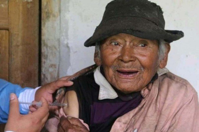 covid vacuna 121 años anciano peru covid vacuna 121 años anciano peru