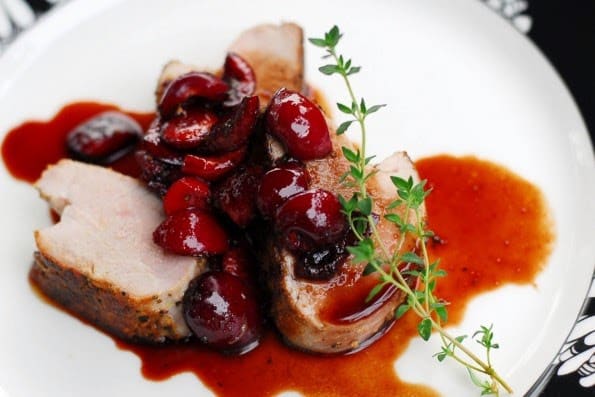 Receta de filete con salsa de cerezas: el plato para dejar sin habla a tus invitados