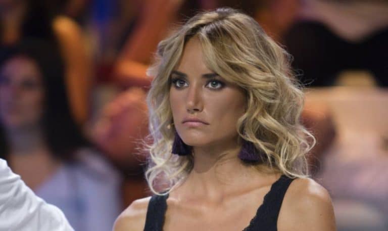¡Exclusiva! Alba Carrillo responde a quienes le acusan de ser una «amargada»