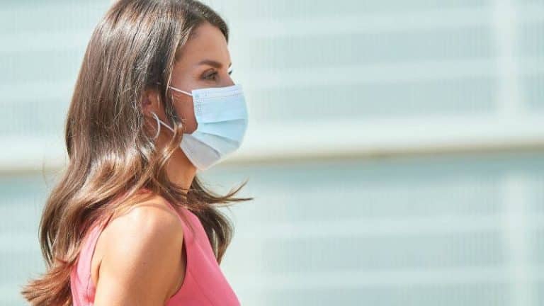 La Reina Letizia cierra su semana con un espectacular Michael Kors