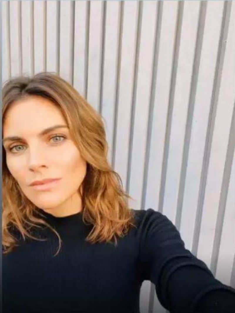 Amaia Salamanca regresa públicamente ante los medios y nos muestra su sorprendente look