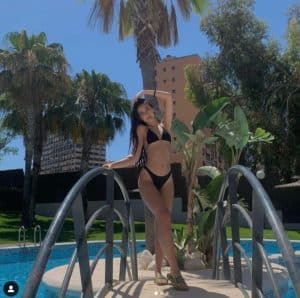 canva photo editor 80 Julia Janeiro nos comparte su espectacular posado en bikini