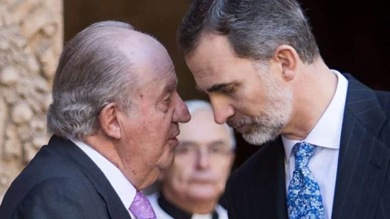 Don Juan Carlos planea celebrar un auto homenaje y se enfrenta a Felipe VI
