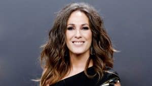 Malú posando para los medios