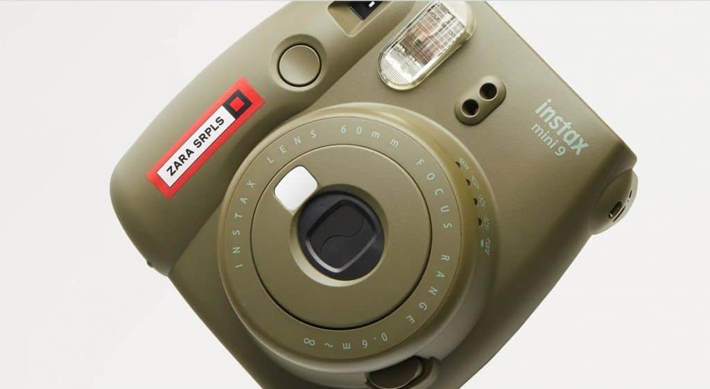 1 30 Zara deja la moda para vender cámaras de fotos Intax