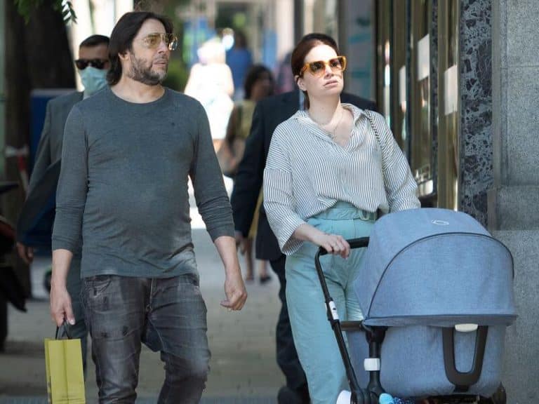 Joaquín Cortés y Mónica Moreno vuelven a casa con su hijo Andrea totalmente recuperado