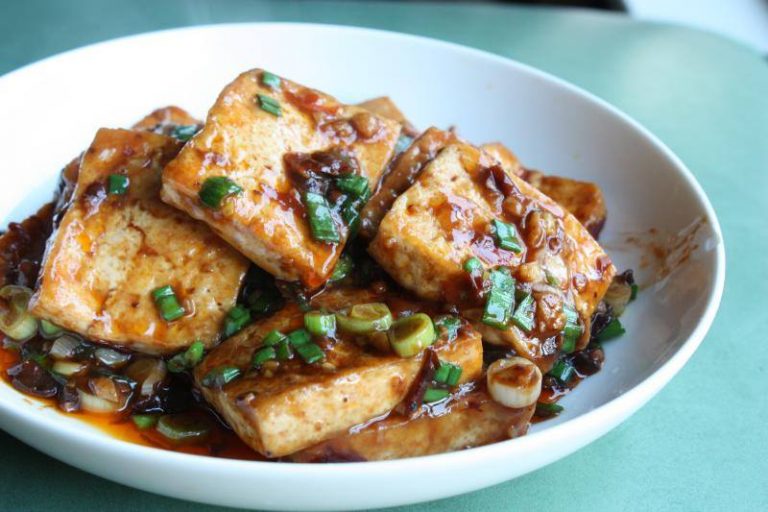 Cómo cocinar el Tofu e introducirlo en tus comidas