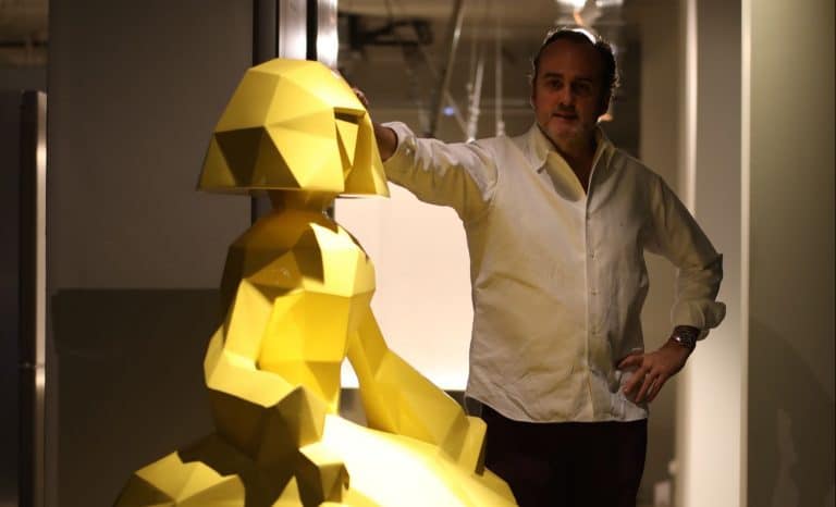 Felipao: todo por un sueño… Así es el escultor de las Meninas, Poppy y Speedy que hechiza al mundo