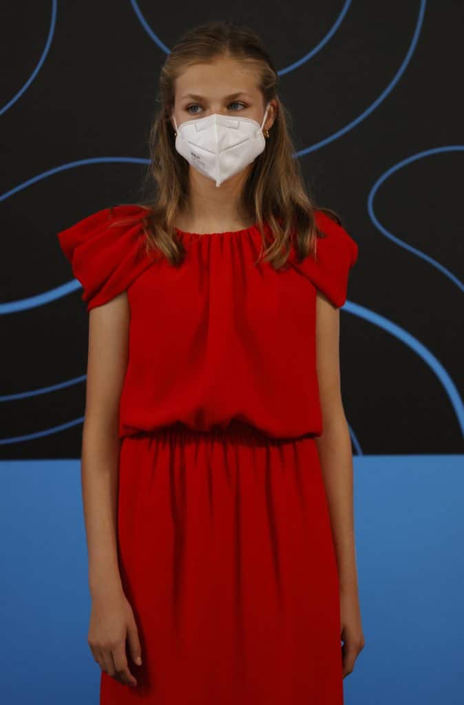 Letizia, Leonor o Sofía ... ¿Qué look se ha llevado el premio?