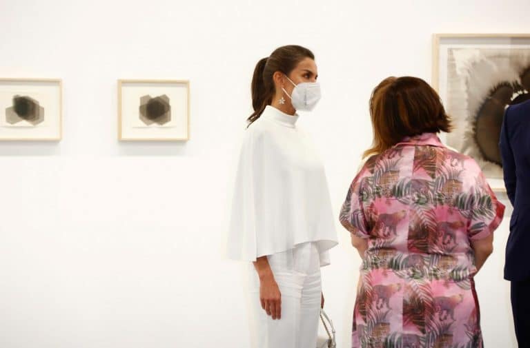 La Reina Letizia de estreno y arriesgando: Así es su look más original para ARCOmadrid